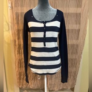 SO. Striped Crew Neck Lightweight Thermal. 
Size LARGE. EUC